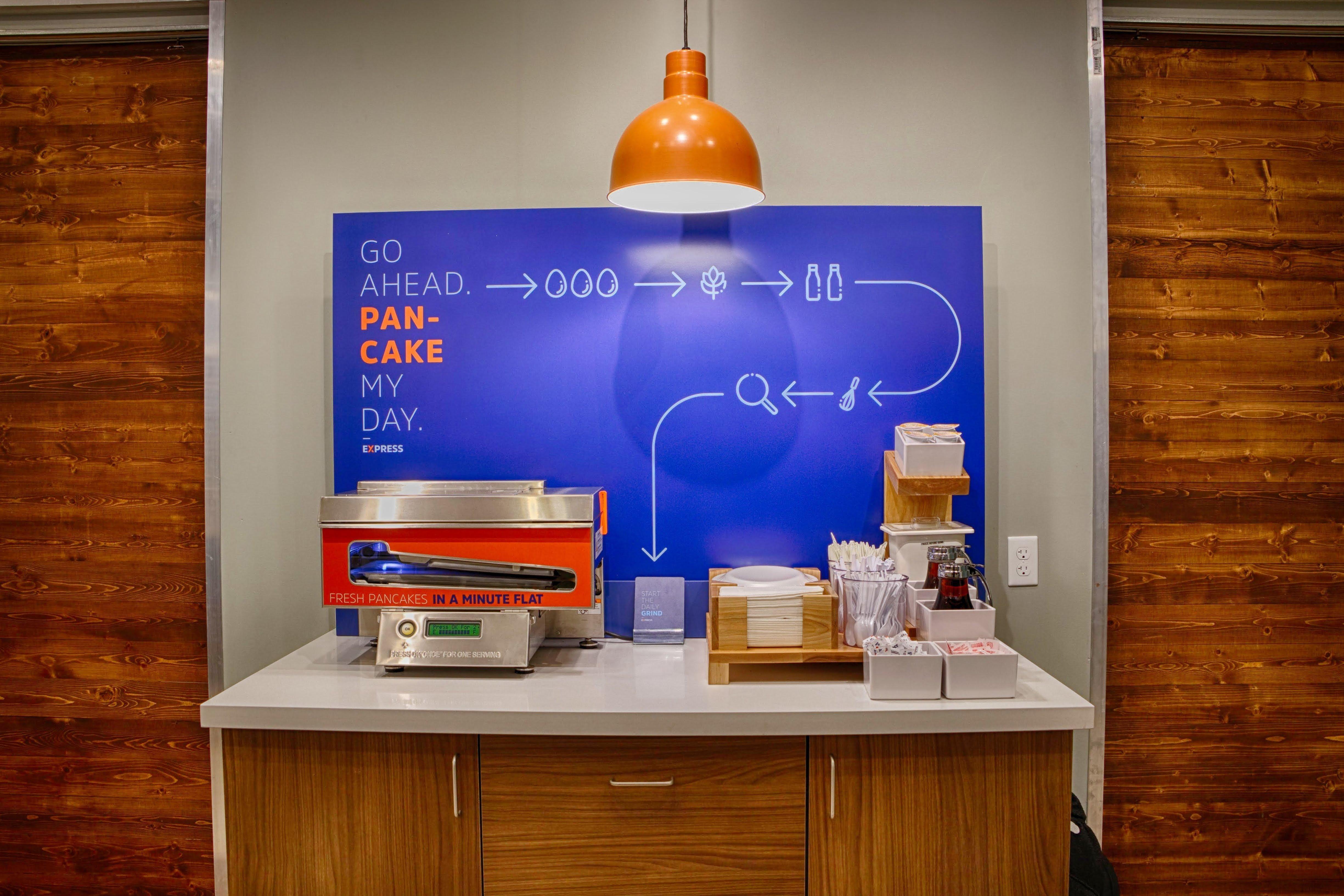 Holiday Inn Express Orlando - South Park By Ihg Williamsburg Luaran gambar